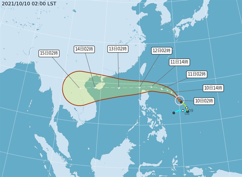 氣象專家吳德榮10日表示,輕度颱風圓規估11日下午至12日距台最近,未來以穿過巴士海峽、進入南海的機會最高。(圖取自中央氣象局網頁cwb.gov.tw)