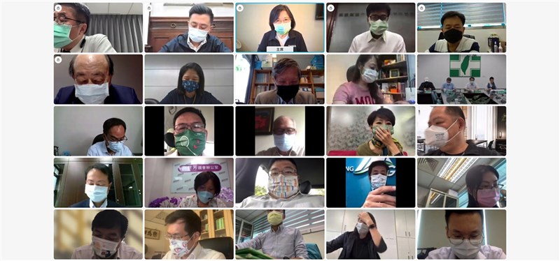 民進黨13日召開中常會,因應防疫,採線上視訊。(民進黨提供)中央社記者葉素萍傳真 110年10月13日