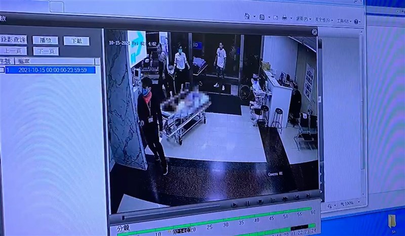 「76行者遺體美容專業修復團隊」總召集人的陳修將和胡姓女友在汽車旅館發生爭執,造成胡女傷重死亡。圖為胡女送醫急救仍宣告不治。(翻攝照片)中央社記者吳哲豪傳真 110年10月16日