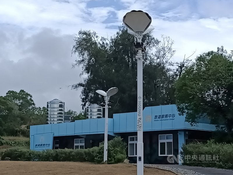 金門縣政府20日表示,繼辦理獅山砲陣地營區委託經營,完成標租後,再針對「后湖海濱公園旅服賣店」(圖)、「音樂舞台賣店」推出第2次標租案。(金門縣政府提供)中央社記者黃慧敏傳真 110年10月20日