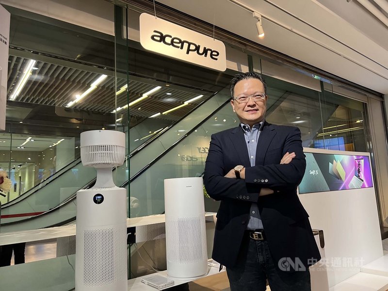 電腦品牌廠宏碁亞太區營運總部暨台灣區總經理侯知遠20日接受媒體聯訪說,受惠需求強勁,宏碁亞太區今年第3季整體營收年增11.6%,寫下2013年以來單季新高,訂單能見度已看到明年第1季。中央社記者吳家豪攝 110年10月20日