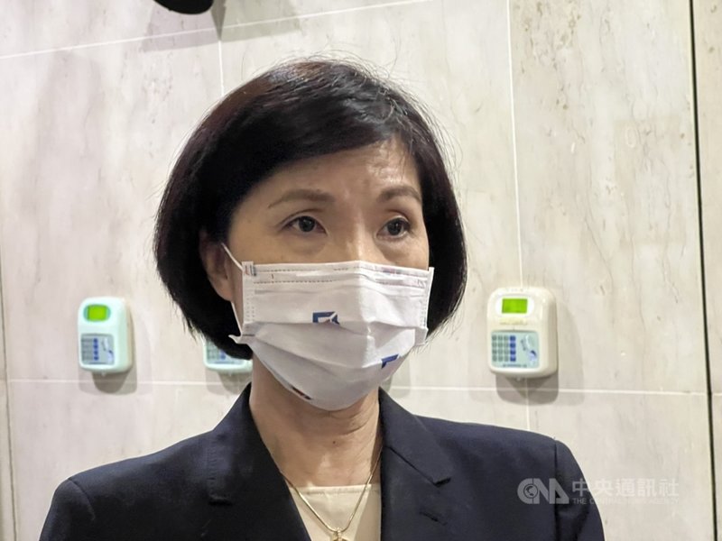 國家通訊傳播委員會(NCC)21日邀請5大行動通信業者開會,呼籲加速布建5G網路並保障消費者權益,圖為遠傳電信總經理井琪。中央社記者吳家豪攝 110年10月21日