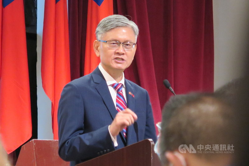 駐紐約辦事處長李光章21日說,聯合國大會第2758號決議歷經半世紀國際局勢變遷,已不合時宜。圖為李光章10日在紐約中華公所雙十茶會上發言。中央社記者尹俊傑紐約攝 110年10月22日