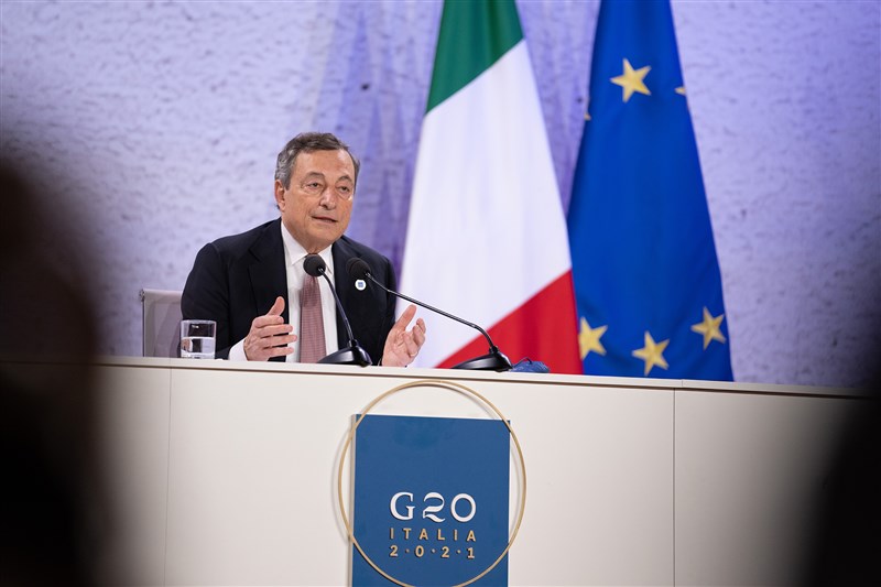 G20峰會10月31日落幕,義大利政府在會議期間首度公開向中國關切台海情勢。圖為義大利總理德拉吉出席G20峰會。(圖取自twitter.com/Palazzo_Chigi)