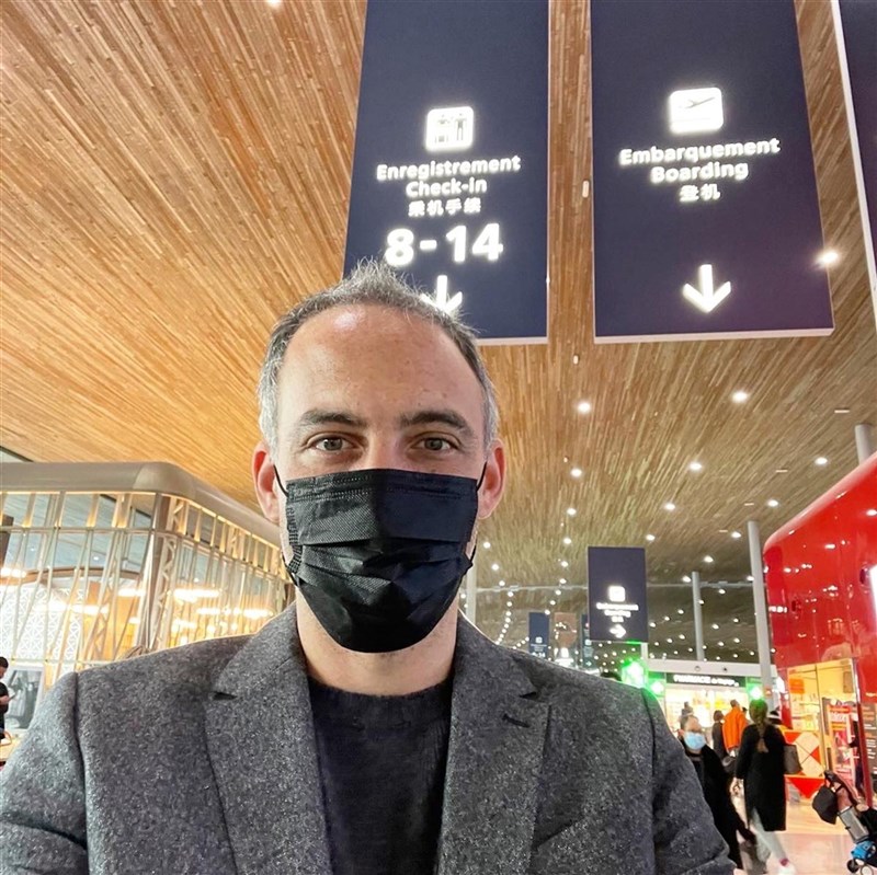 歐洲議會「外國干預歐盟民主程序特別委員會」主席格魯克斯曼(Raphaël Glucksmann)率團3日來訪,就網路攻擊等複合式威脅議題與台交流。(取自格魯克斯曼推特)中央社記者鍾佑貞傳真 110年11月3日
