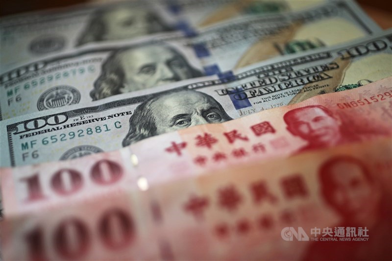 台灣4月外匯存底續跌至5450.61億美元，下探7個月新低。（中央社檔案照片）