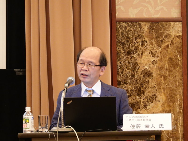 亞洲經濟研究所上席主任調查員佐藤幸人18日在一場台灣參加CPTPP的相關研討會表示,日本政府對於招攬台積電在日本設研發據點、設廠,提供巨額補助;如果台積電還要邊設新廠邊提升技術,日本政府還會再出大錢補助嗎?中央社記者楊明珠東京攝 110年11月19日