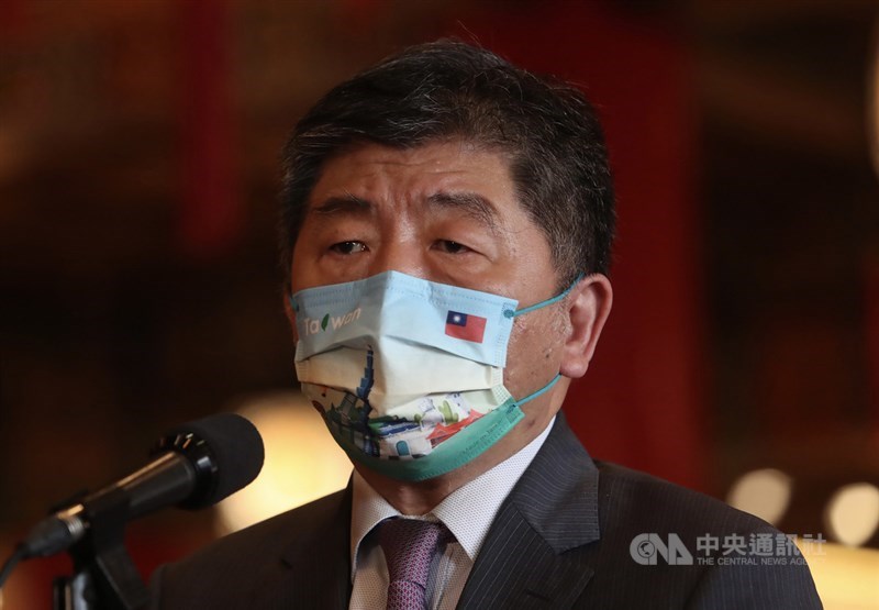 陳時中20日表示,開放完整接種高端疫苗者混打其他品牌是為解決出國問題,並非政策錯誤。(中央社檔案照片)