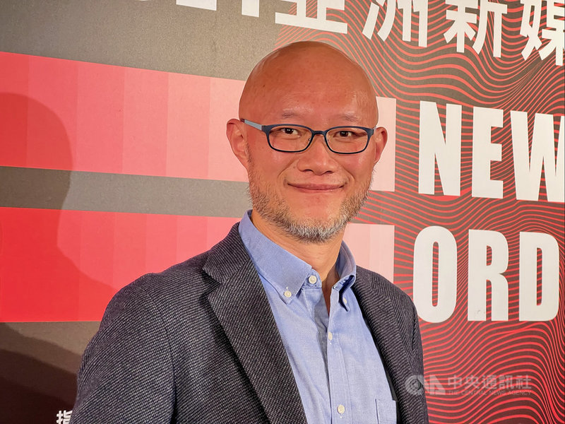 通訊軟體LINE台灣董事總經理陳立人2日出席2021亞洲新媒體高峰會,以「LINE的影音服務匯流之路」為題發表演講。中央社記者吳家豪攝 110年12月2日
