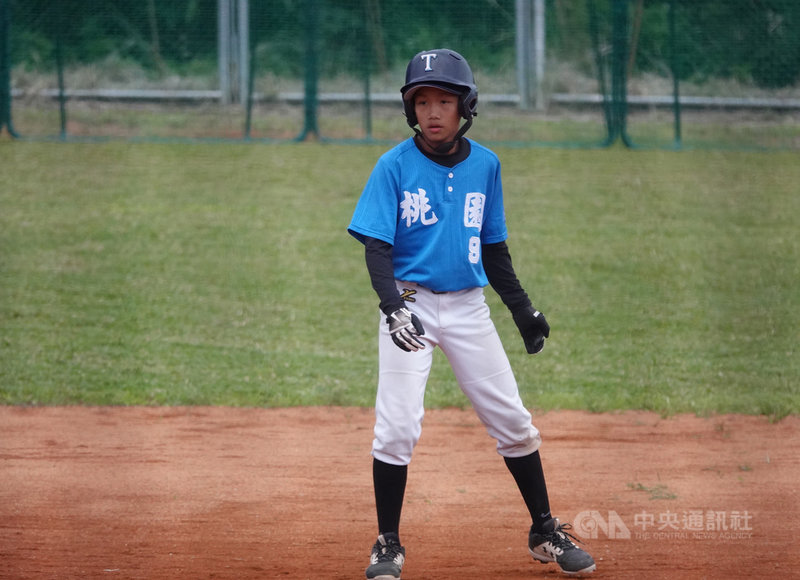 2021第9屆花蓮台彩威力盃全國少棒賽冠軍戰5日將登場,台北市與桃園市交手爭冠,台北市陣中退役球星沈鈺傑之子沈立宸、桃園市張泰山之子張可洛(圖)預計也將同場較勁,成比賽另一焦點。中央社記者謝靜雯攝 110年12月4日