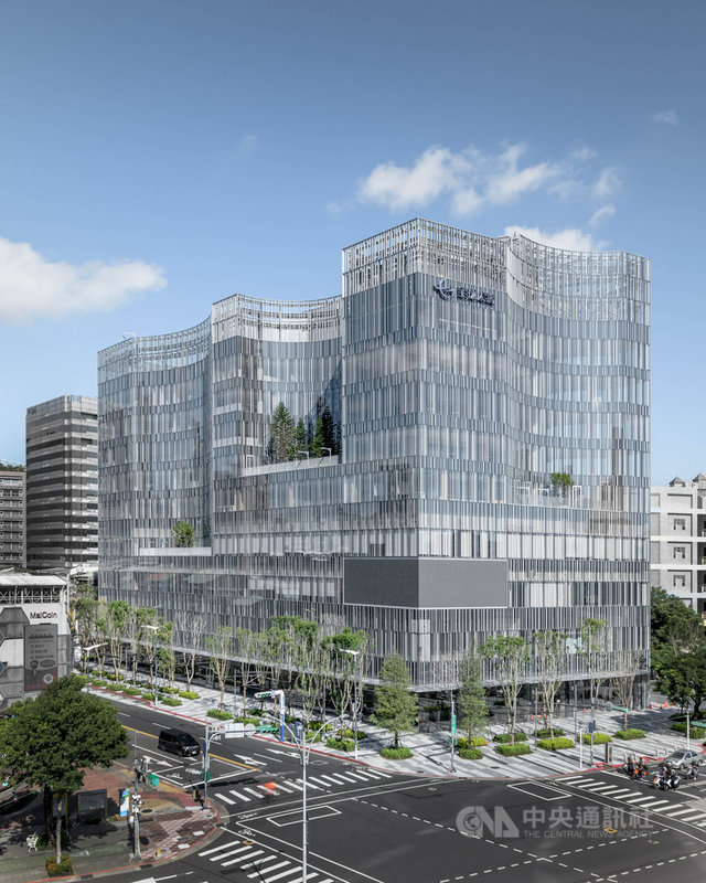 全球人壽希望園區於2018年開工動土,2021年正式落成。全球人壽預定將希望園區打造為資訊園區,以科技為發展主軸,將陸續引進金融科技、人工智慧等數位產業,盼成為光華資訊商圈地標建築。(全球人壽提供)中央社記者謝方娪傳真 110年12月6日