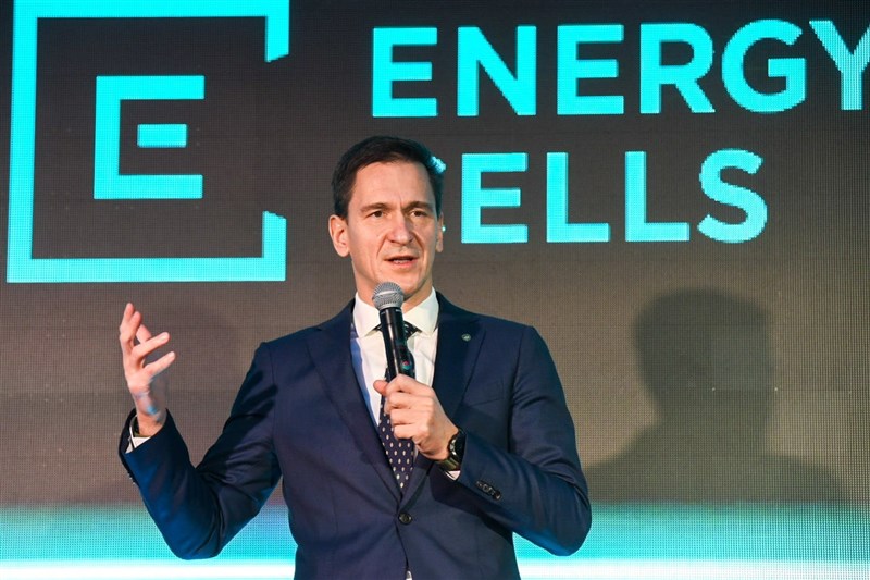 立陶宛能源部長克瑞維斯8日表示,立陶宛上週將本國電網連接歐洲大陸輸電系統的測試成功。(圖取自facebook.com/kreivys.lt)