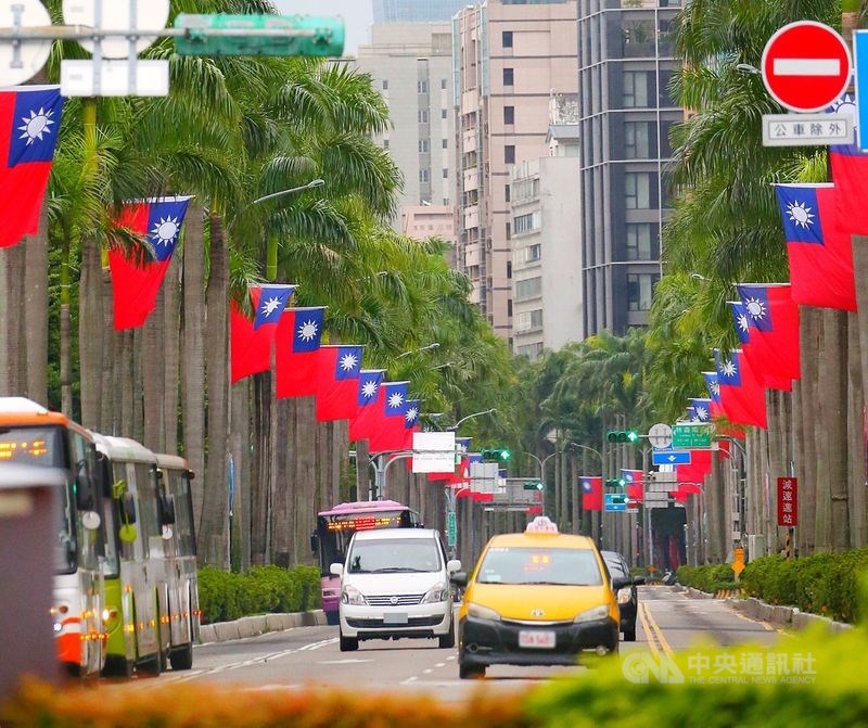 行政院表示,國際非常肯定台灣的自由民主開放,包含自由之家續將台灣列為自由國家、非政府人權組織CIVICUS也連續3年將台灣列為亞洲唯一開放國家。(中央社檔案照片)