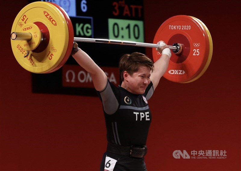 台灣舉重女將陳玟卉12日世界舉重錦標賽，先以抓舉97公斤摘下1面銅牌。（中央社檔案照片）