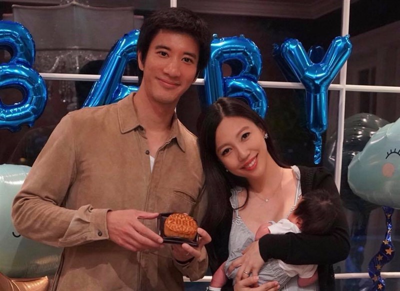 王力宏15日宣布和妻子李靚蕾8年婚姻畫下句點。（圖取自facebook.com/leehom）