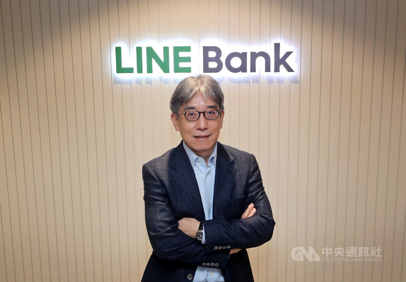 LINE Bank總經理黃以孟（圖）指出，「跨界」成了LINE Bank招募人力的新顯學，希望引進更多具有不同專業背景的人才，為純網銀的體驗提供更多的可能性。中央社記者裴禛攝 110年12月26日