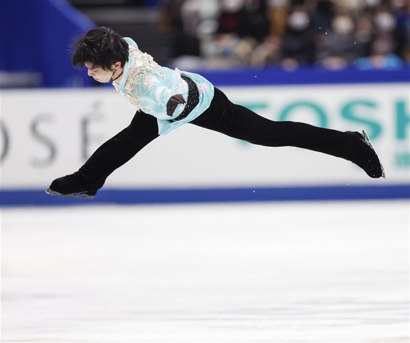 日本花滑錦標賽是羽生右腳傷癒復出後首戰,總分獲得322.36分,在日本錦標賽第6度奪冠。(共同社)