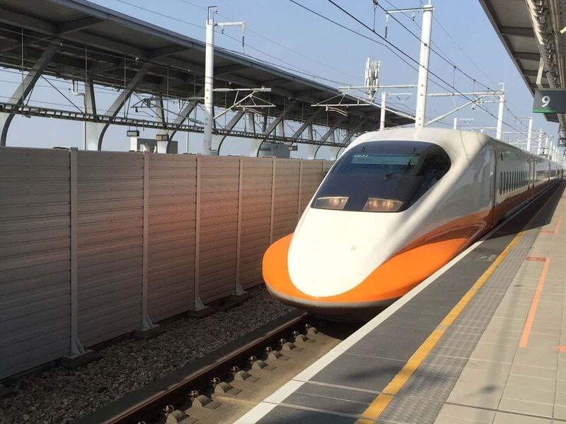今年中秋假期台灣高鐵規劃5天疏運期，9月28日至10月2日，將加開136班次列車。（中央社檔案照片）