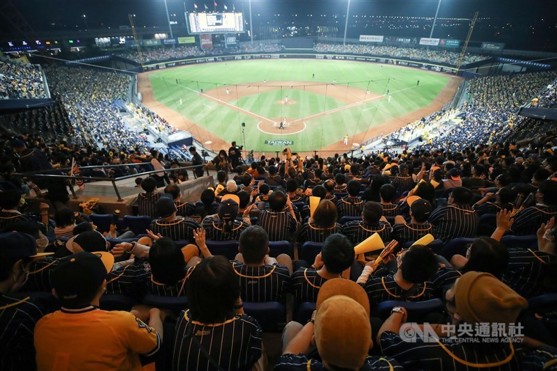 中職下半季延至7月19日開打。圖為台中洲際棒球場。（中央社檔案照片）