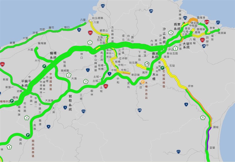 元旦連假最後一天，國道5號北向各路段2日上午9時後車流量增加並出現塞車，宜蘭至頭城出現車速20公里以下的「紫爆」。（圖取自高速公路1968即時路況網頁1968.freeway.gov.tw）