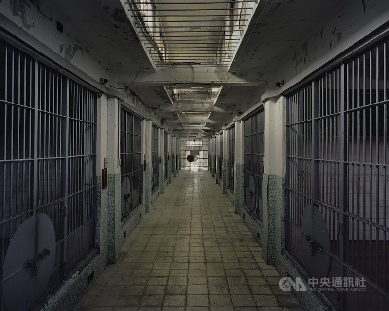 促轉會5日審定安康接待室、新店軍人監獄及景美看守所3處為不義遺址,並認為,有整體規劃為新店安坑地區「人權廊道」潛力,圖為新店軍人監獄。(促轉會提供/沈昭良攝)中央社記者葉素萍傳真 111年1月5日