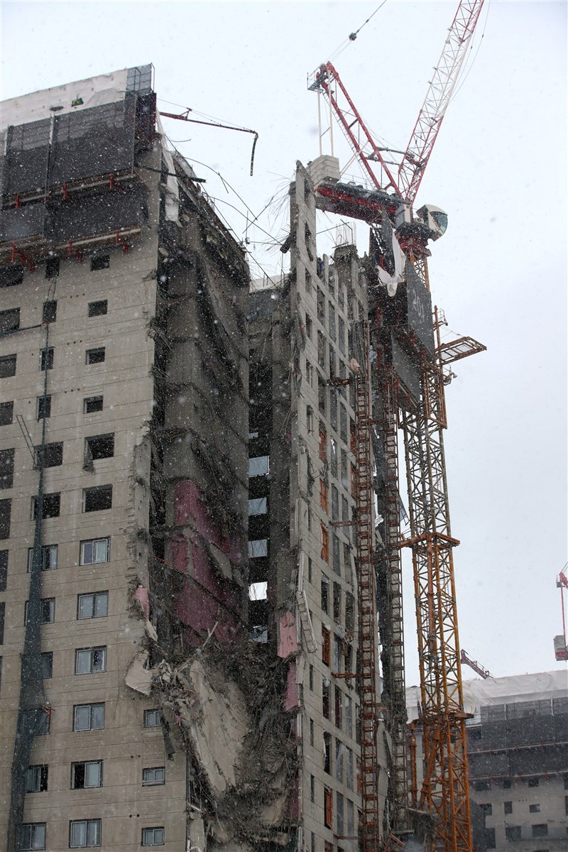 韓國光州市西區一處正在施工的39層高樓11日下午驚傳外牆崩落意外。（韓聯社）