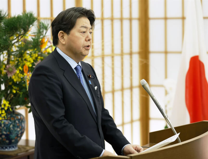 日本外相林芳正17日在眾議院院會進行外交演說時,強調台灣海峽和平與穩定的重要性。(共同社)