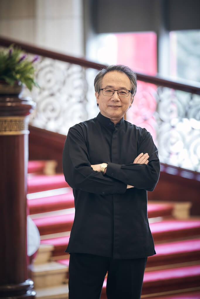 文化部18日公布第41屆行政院文化獎得主名單,指揮家呂紹嘉獲獎,2010年他返台擔任國家交響樂團音樂總監10年,將樂團帶到藝術新高度,並曾獲義大利佩卓地國際管弦樂團指揮大賽、荷蘭孔德拉辛國際指揮大賽等首獎,成績斐然。(國家交響樂團提供) 中央社記者趙靜瑜傳真 111年1月18日
