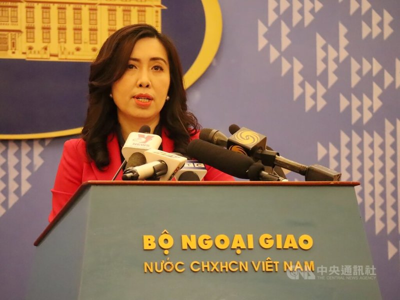 越南外交部發言人黎氏秋姮(圖)20日表示,疫情爆發近2年來,越南一共從海外接回近20萬名越南公民。今年1月1日至19日止,已從台灣接回1700名越南公民。中央社記者陳家倫河內攝 111年1月20日