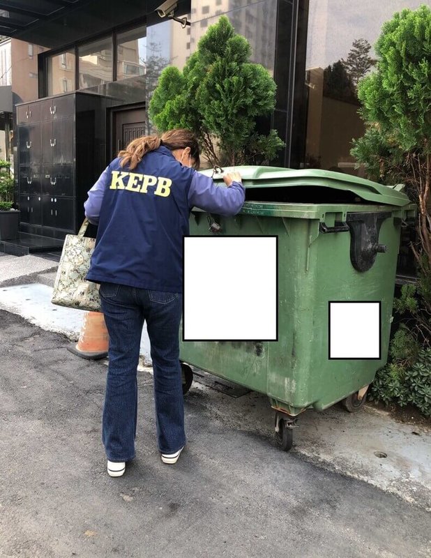 為避免外縣市廢棄物假裝高雄廢棄物產源申報,高雄市政府環保局稽查已發現約300筆申報不實情形,若確認清除業者非法轉運外縣市廢棄物,依「廢棄物清理法」第48條規定移送偵辦及處3年以下有期徒刑、拘役或併科新台幣1000萬元以下罰金。(高市環保局提供)中央社記者洪學廣傳真 111年1月22日
