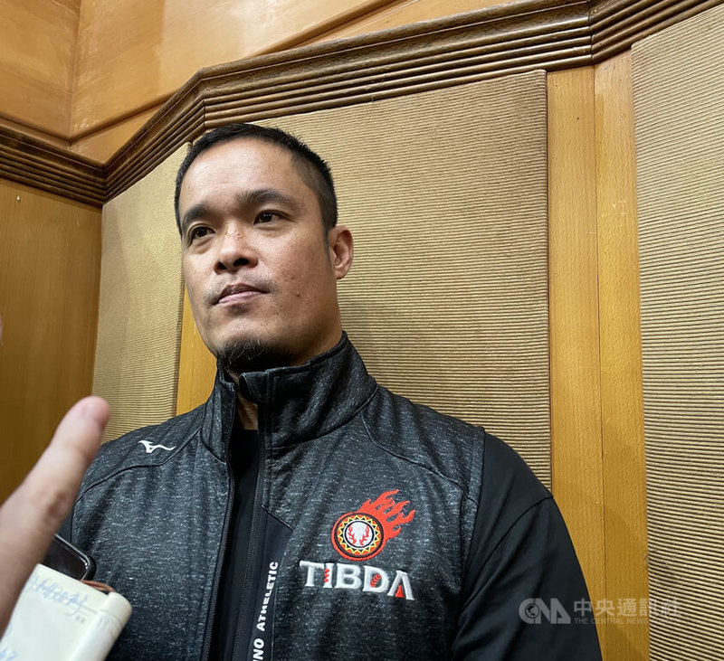 中華職棒球星「大師兄」林智勝季後成為自由契約球員,味全龍隊積極網羅,林智勝改披龍袍機會大。圖為林智勝2021年12月7日出席關懷盃記者會受訪畫面。中央社記者謝靜雯攝 111年1月22日