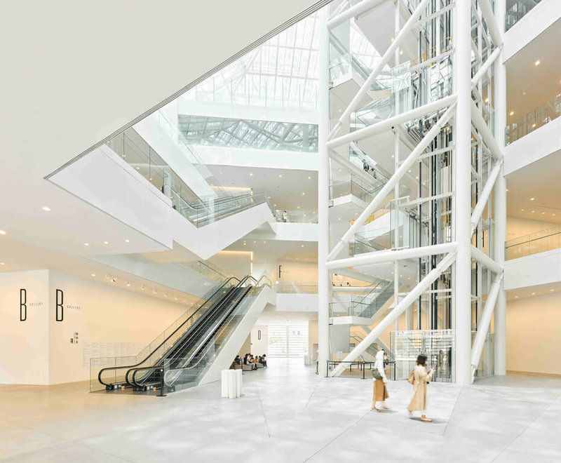 台南市美術館22日表示,南美館自110年開始協調人員和志工出勤,決定今年大年初二開館迎接民眾到來,並邀請舞者張逸軍及台南在地舞蹈創作者馮靖等人帶來精彩演出。(南美館提供)中央社記者王寶兒傳真 111年1月22日