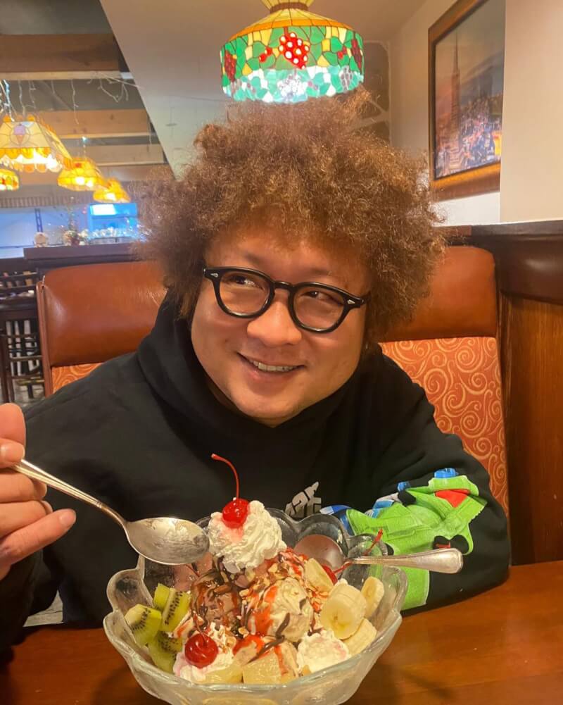 藝人納豆24日傳出腦出血住院開刀治療。(圖取自納豆臉書facebook.com)