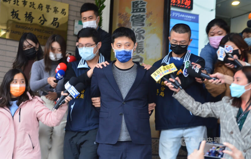 林秉樞去年11月涉施暴立委高嘉瑜,新北地檢署25日偵查終結,依傷害、妨害自由等8項罪嫌起訴林秉樞。(中央社檔案照片)