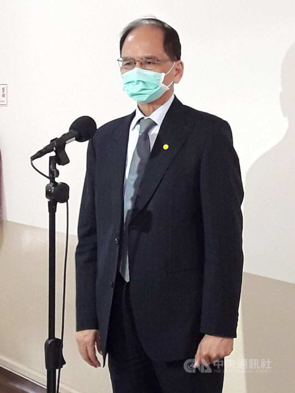 立法院第10屆第4會期第1次臨時會進入倒數階段,立法院長游錫堃27日於立法院接受媒體聯訪表示,總預算對國家很重要,希望111年度中央政府總預算順利通過。中央社記者范正祥攝 111年1月27日