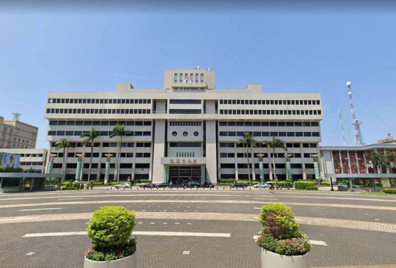 桃園市長鄭文燦29日表示,有1名大同公司確診員工是市府機房駐點員。(圖取自Google地圖網頁google.com/maps)