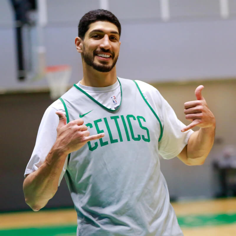 美國NBA波士頓塞爾蒂克前中鋒坎特在推特表示,能獲得諾貝爾和平獎提名,他感到既榮幸又受寵若驚。(圖取自facebook.com/EnesKanterFreedom)