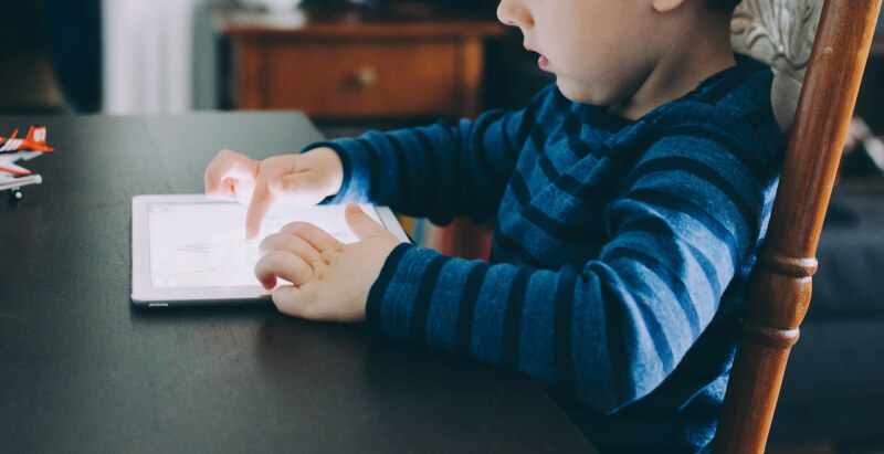 越來越多家長意識到數位裝置對孩子的成長可能造成風險。（圖取自Pixabay圖庫）