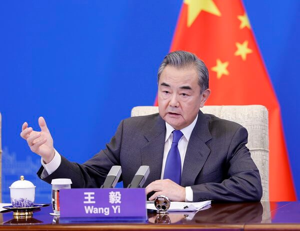 中國外長王毅19晚間在慕尼黑安全會議表示,各國的主權應當得到尊重,烏克蘭也不例外,此言論引發各界熱議。(圖取自中國外交部網頁fmprc.gov.cn)