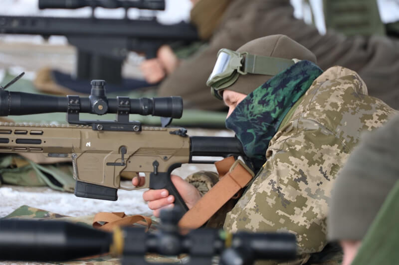 俄羅斯調動軍隊前往烏東後,烏克蘭軍方23日發布動員預備役軍人的命令。圖為烏克蘭軍人。(圖取自facebook.com/UkrainianLandForces)