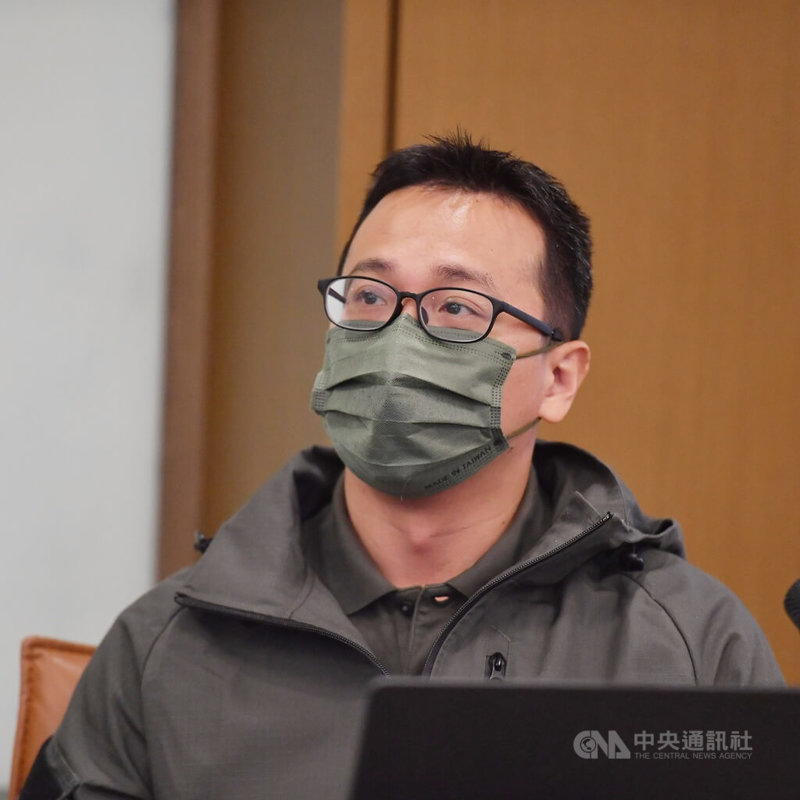 中央研究院社會學研究所18日舉辦「阿共打來怎麼辦?-台灣安全問題與軍民關係」講座,邀請臉書粉絲專頁「王立第二戰研所」成員林秉宥演講。中央社記者王飛華攝 111年3月18日