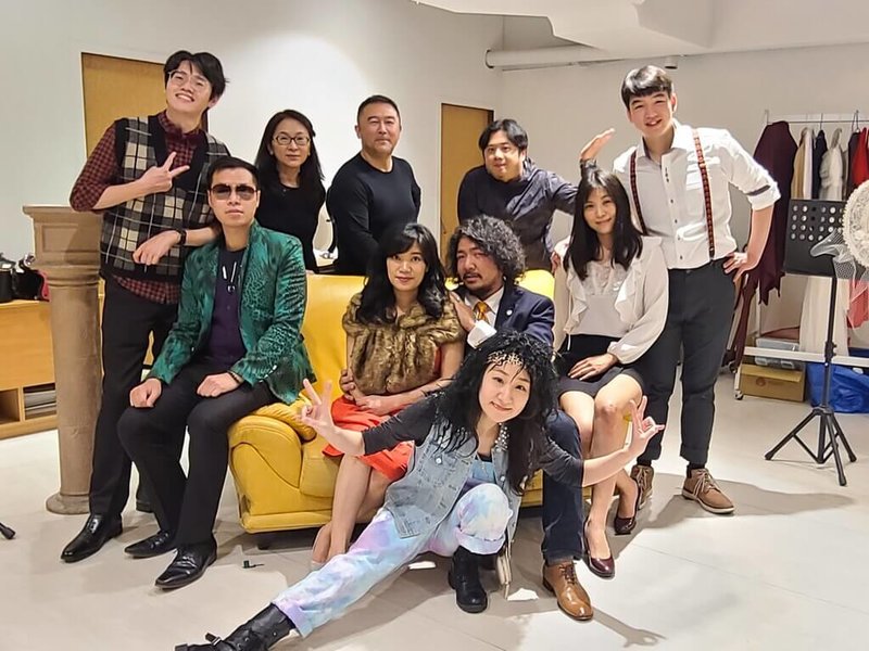 樂興之時管絃樂團將搬演莫札特歌劇「費加洛婚禮」,時空背景是1980年代的律師事務所,透過劇中人物上演層出不窮的計謀與慾望角力。(樂興之時管絃樂團提供)中央社記者趙靜瑜傳真 111年3月22日