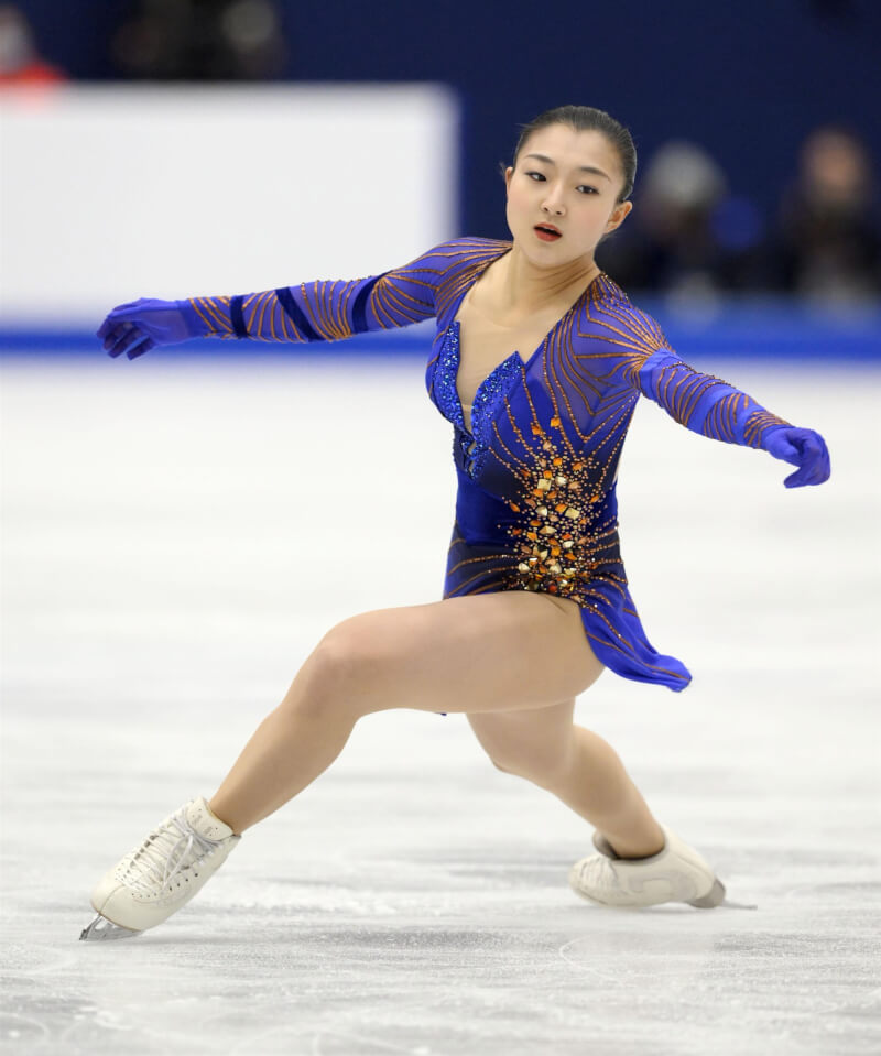 日本花式滑冰女子選手坂本花織25日在花滑世錦賽奪下女單金牌。(共同社)