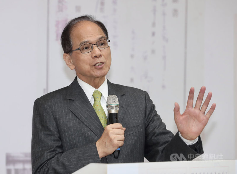 立法院長游錫堃(圖)27日在台北出席228研究者黃惠君著作的「二二八反抗運動:台灣爭取民主之路」新書發表會,游錫堃受訪表示,若朝野願意對廢考監進一步研究,他很樂意繼續協調。中央社記者張皓安攝 111年3月27日