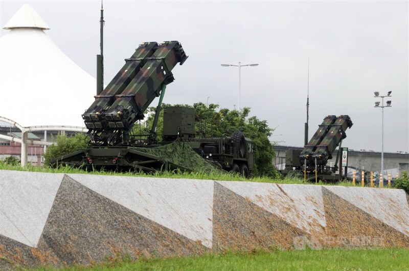 美國宣布第3度對台軍售,項目為愛國者專案人員技術協助。圖為愛國者三型飛彈發射車。(中央社檔案照片)