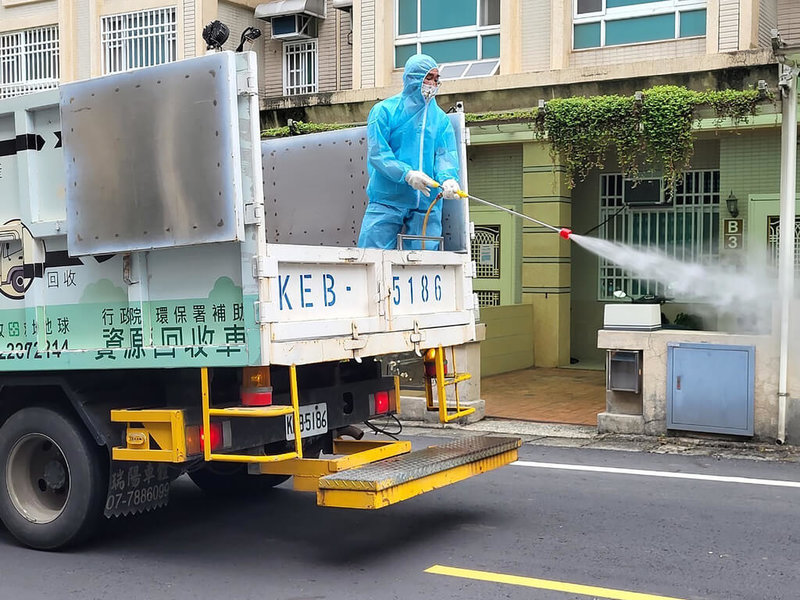 嘉義縣政府7日公布有8人確診COVID-19,包括精忠營區7名入伍新兵及1名中正大學學生,縣府已完成相關足跡清消。(嘉義縣政府提供)中央社記者黃國芳傳真 111年4月7日