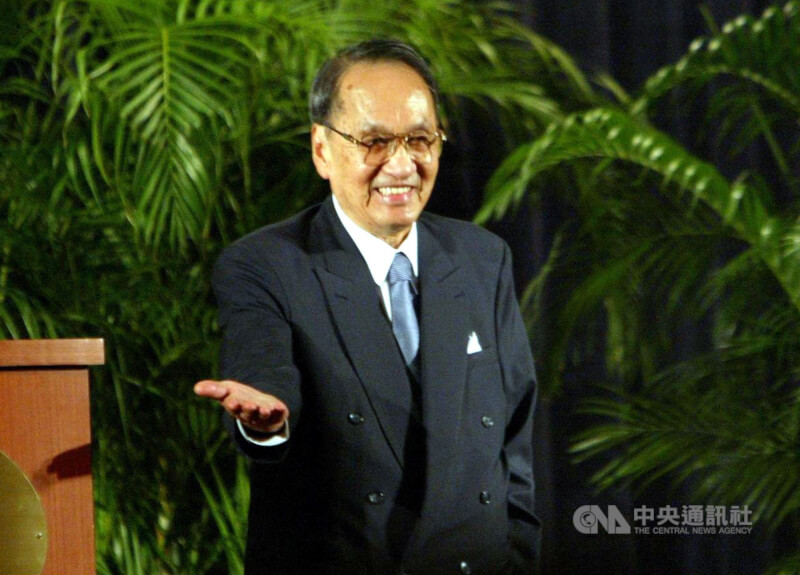 前總統府資政彭明敏8日清晨離世。圖為彭明敏出席台灣自救宣言40週年大會。（中央社檔案照片）
