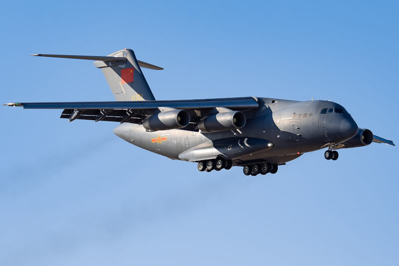 美聯社報導,6架中國空軍運20運輸機9日載運最新一代中程地對空防空飛彈系統降落在塞爾維亞的民用機場。圖為運20同型機。(圖取自維基共享資源;作者N509FZ,CC BY-SA 4.0)