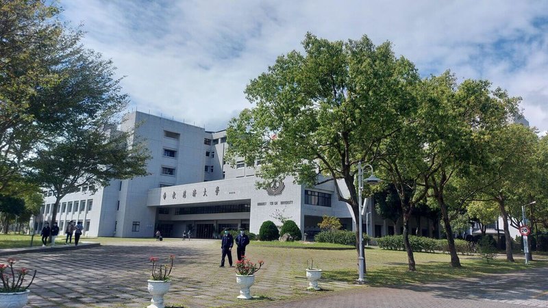 有網友在論壇爆料花蓮某校2年前已研發出成本低、準確率高的快篩試劑,卻未在國內使用。慈濟大學澄清,台灣目前使用的居家快篩為「抗原快篩」,與發文者文中提到的「抗體快篩」是完全不同產品。(慈濟大學提供)中央社記者張祈傳真 111年4月13日