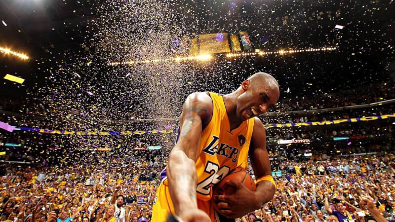 NBA已故球星Kobe Bryant在菜鳥年曾穿過的球衣將進行拍賣，預料最高可賣到新台幣約1.48億元。（圖取自facebook.com/Kobe）